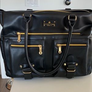 Six bag carrier travel fit